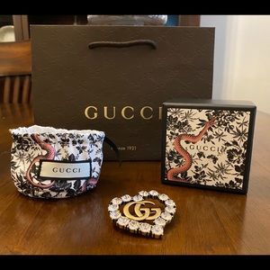 ♥️SOLD♥️ Metal Double G Heart Brooch with Crystals